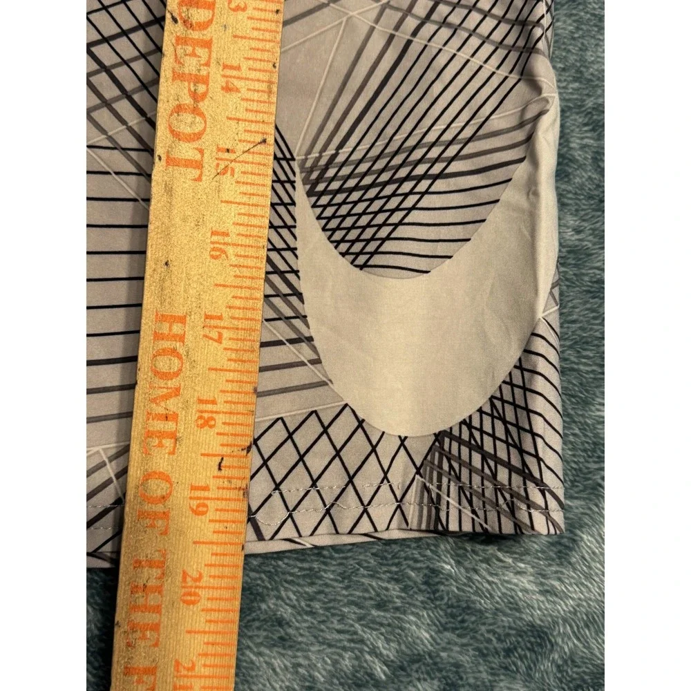 Nike Board Shorts Small Men Grey Geometric Grid Swoosh Mesh Lined Swim Trunks
